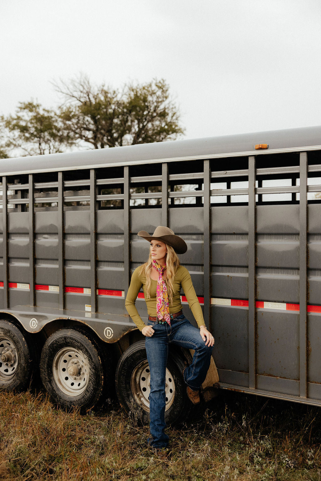 ARIAT: The Ella High Rise Slim Trouser