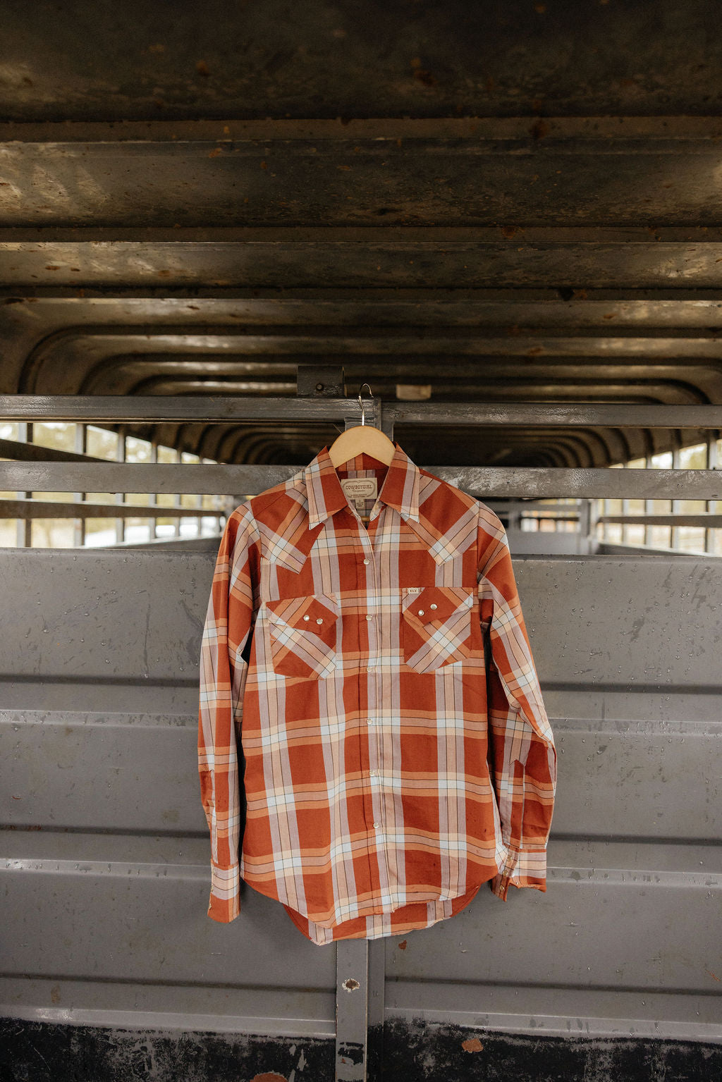 COWBOYGIRL: the Ranch Rig Pearl Snap