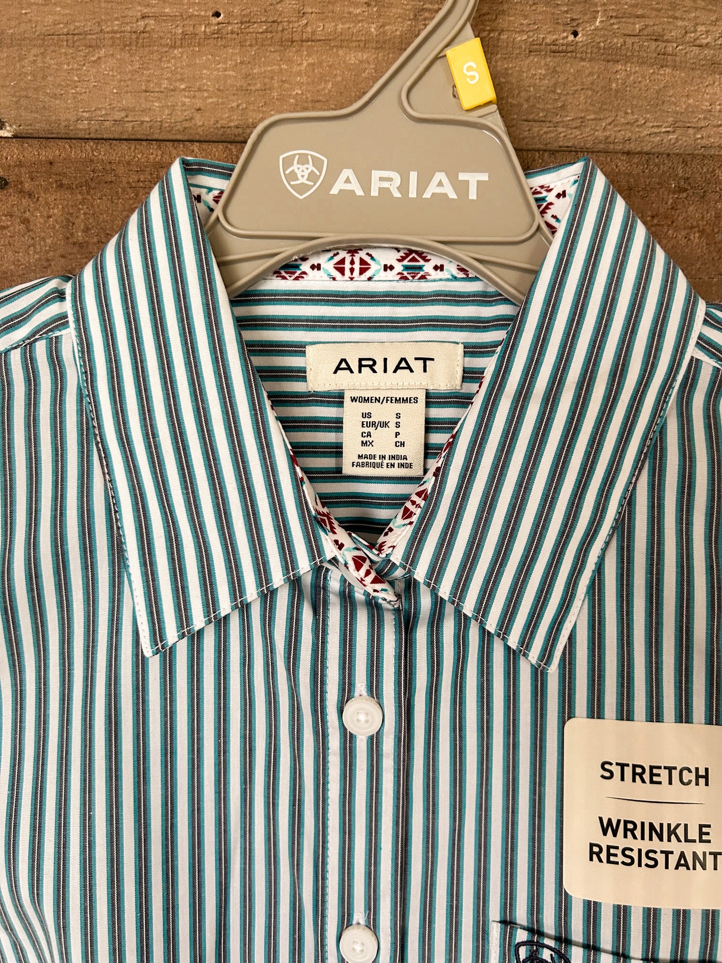ARIAT: The Kirby Stretch Shirt in Capri Stripe