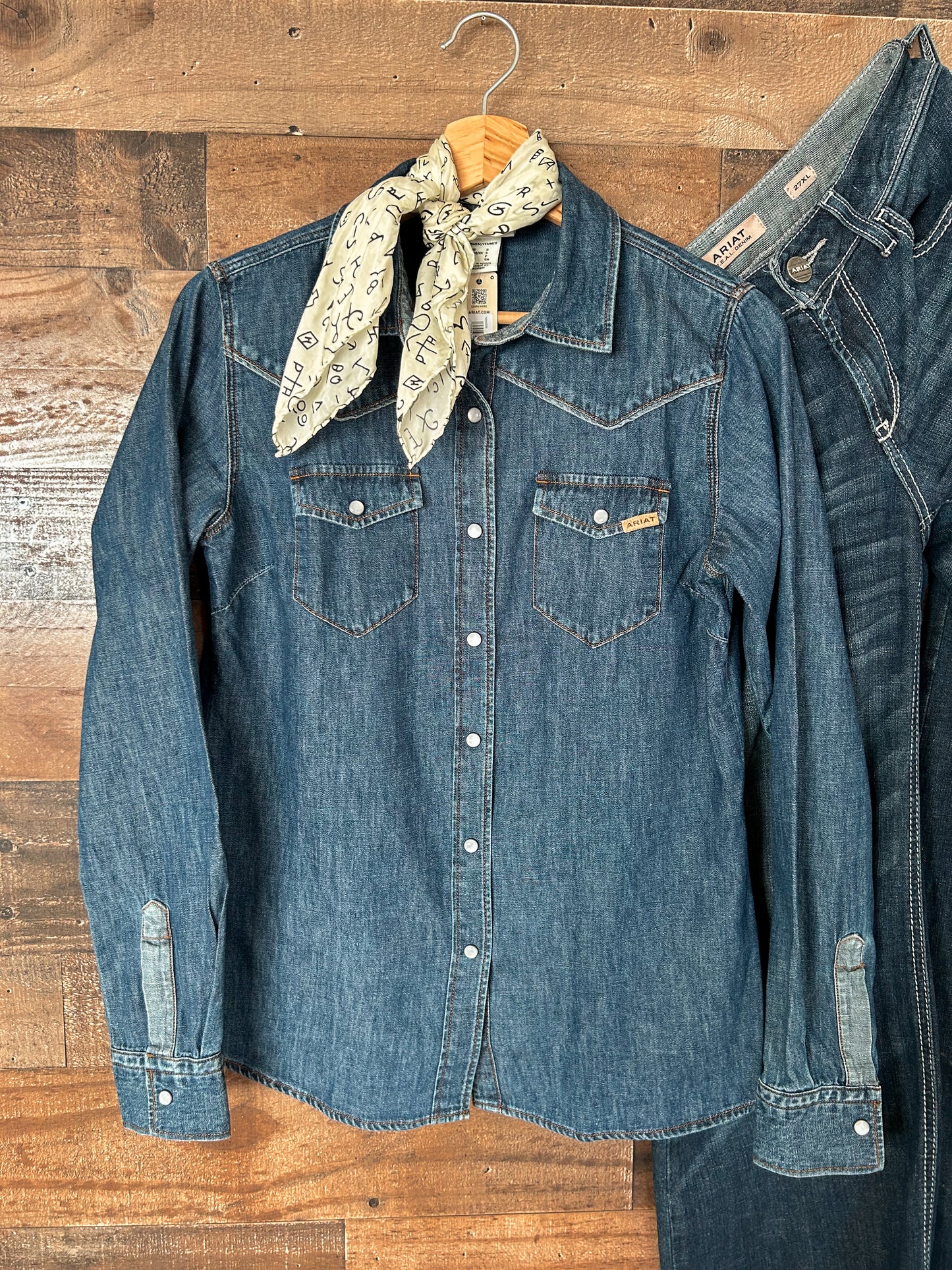 ARIAT: The Farriday Denim Pearl Snap
