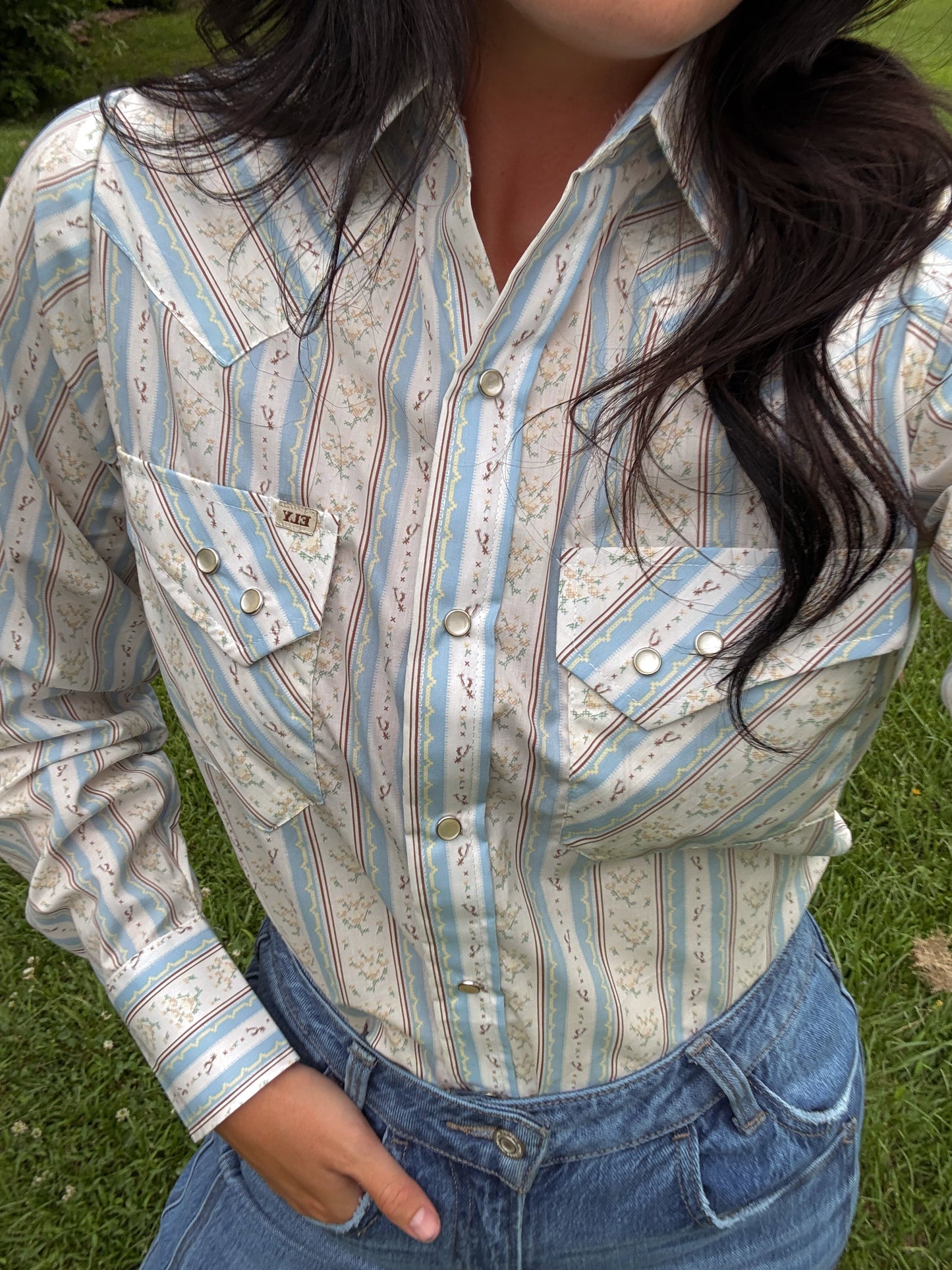 The Spur Blossom Pearl Snap in Blue
