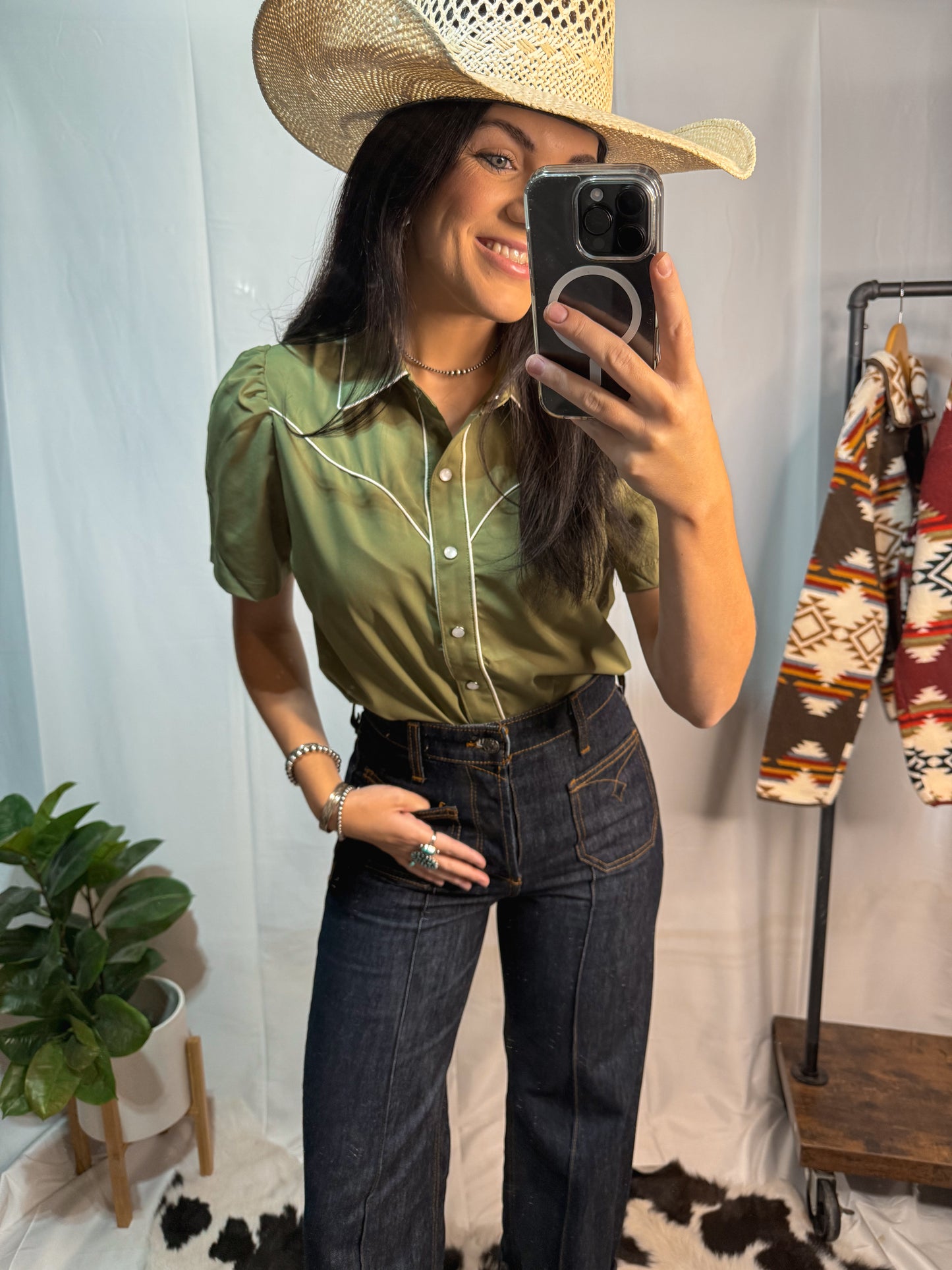 The Olive Pearl Snap
