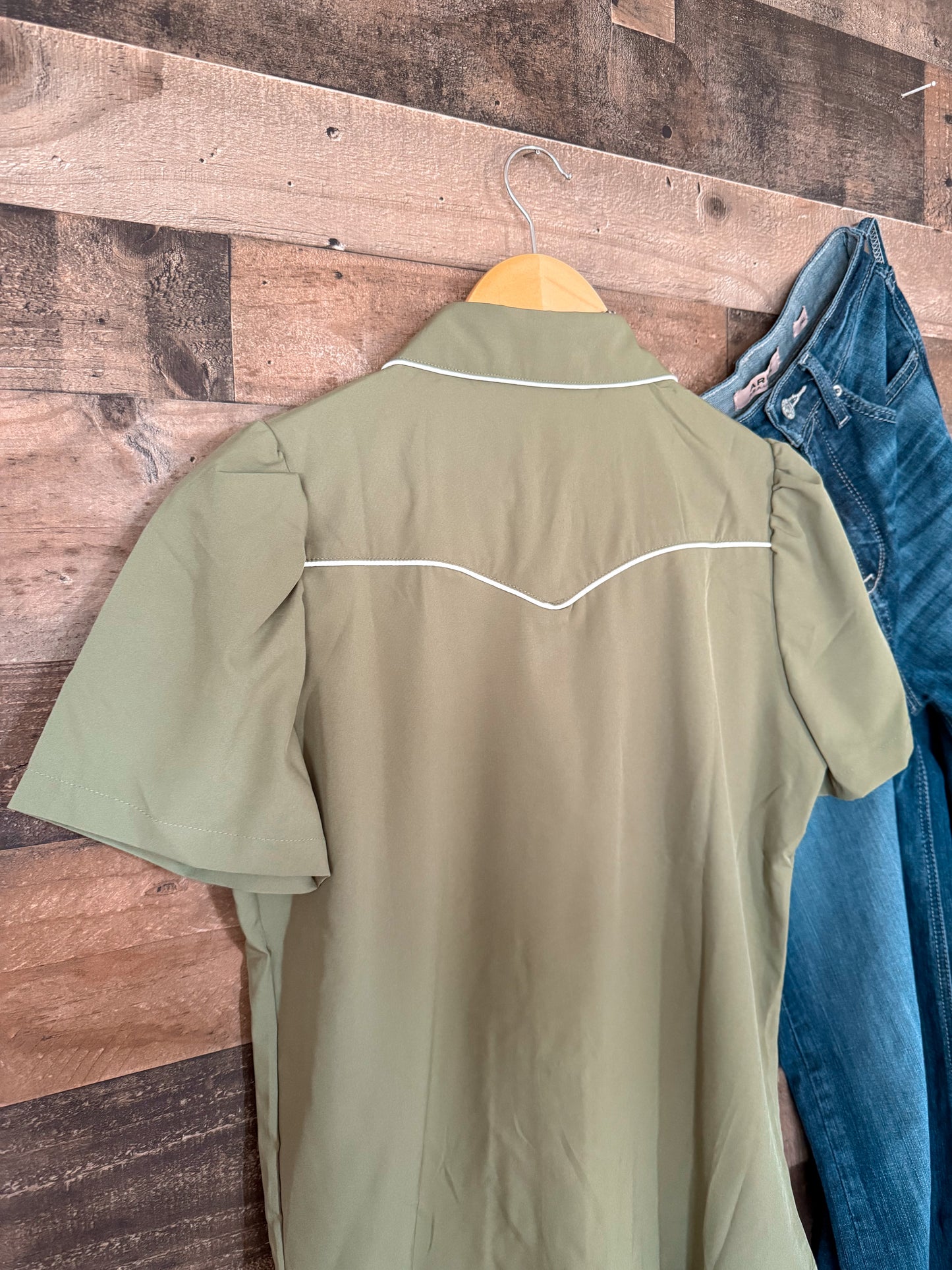 The Olive Pearl Snap