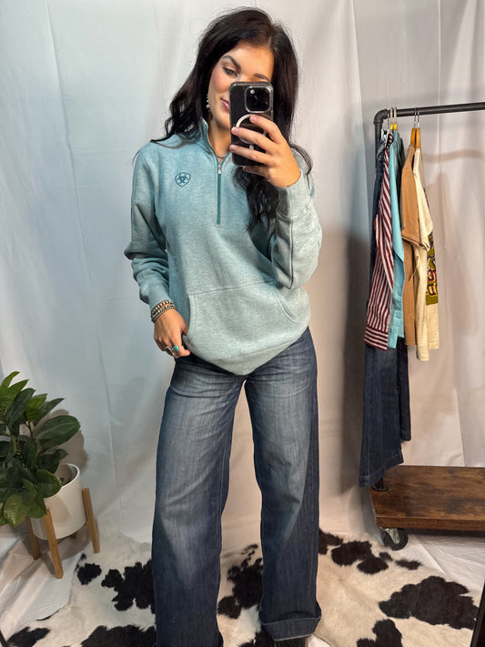 ARIAT: Logo 1/2 Zip Pullover