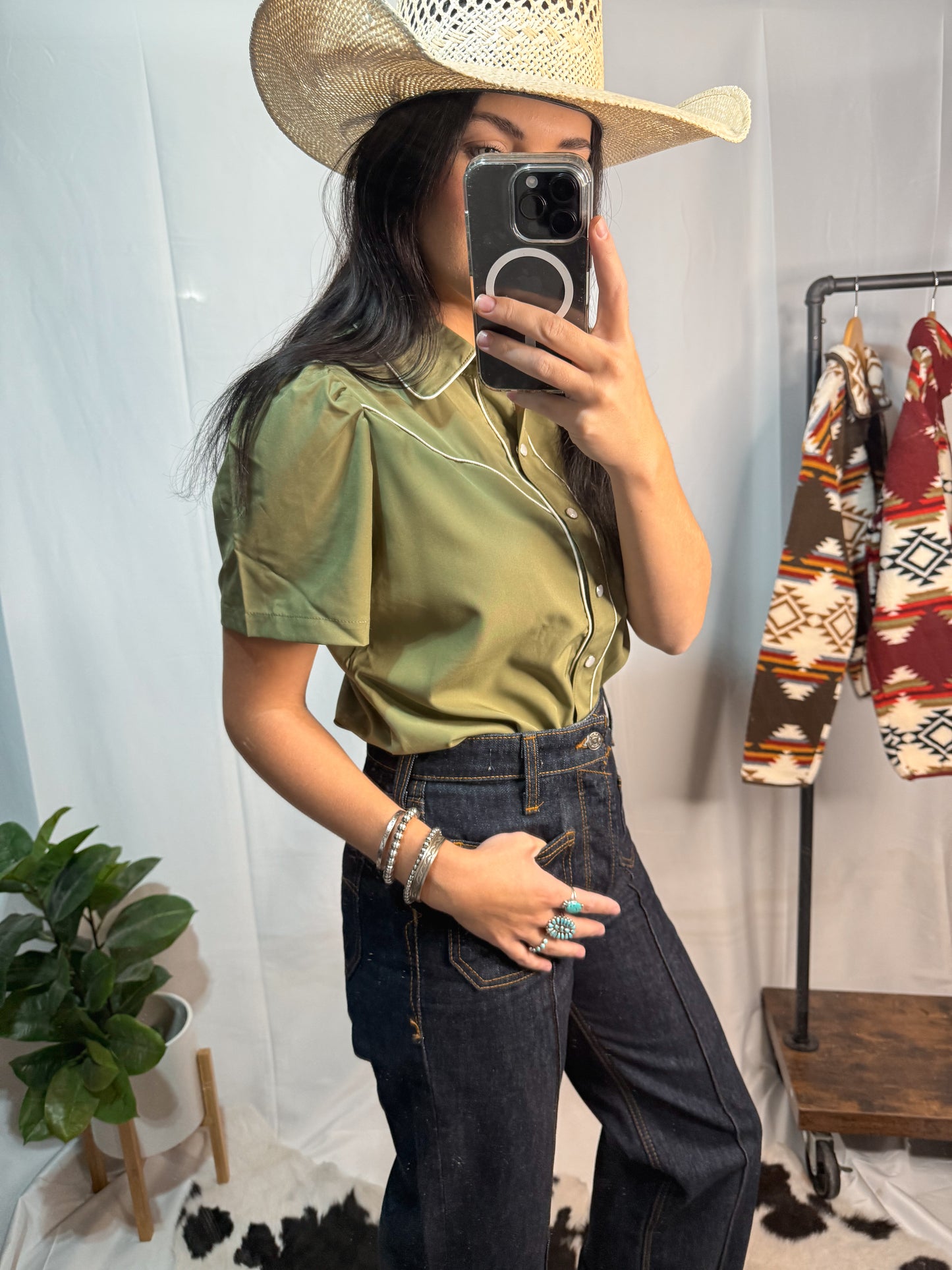 The Olive Pearl Snap